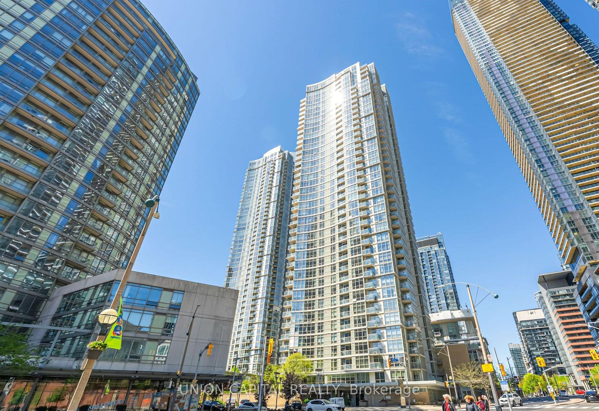 10 Navy Wharf Court 4501 #4501 — photo 1