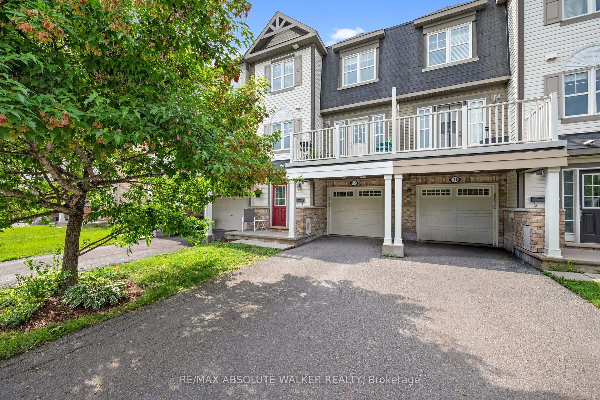 156 Sunshine Crescent, Orleans - Cumberland and Area — Townhouse for sale, photo 1