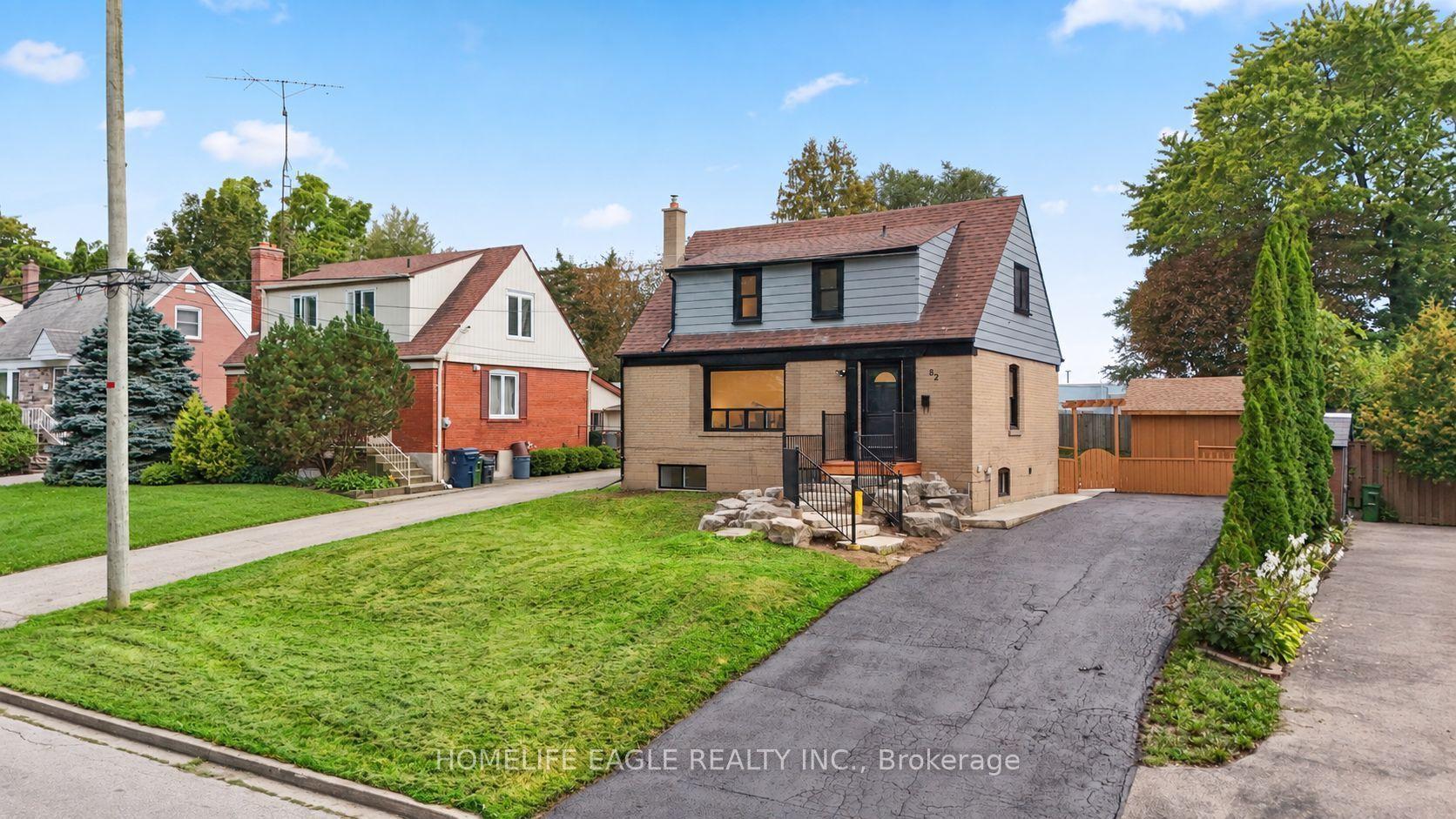 82 Scarborough Heights Boulevard, Toronto — Detached for sale, photo 1