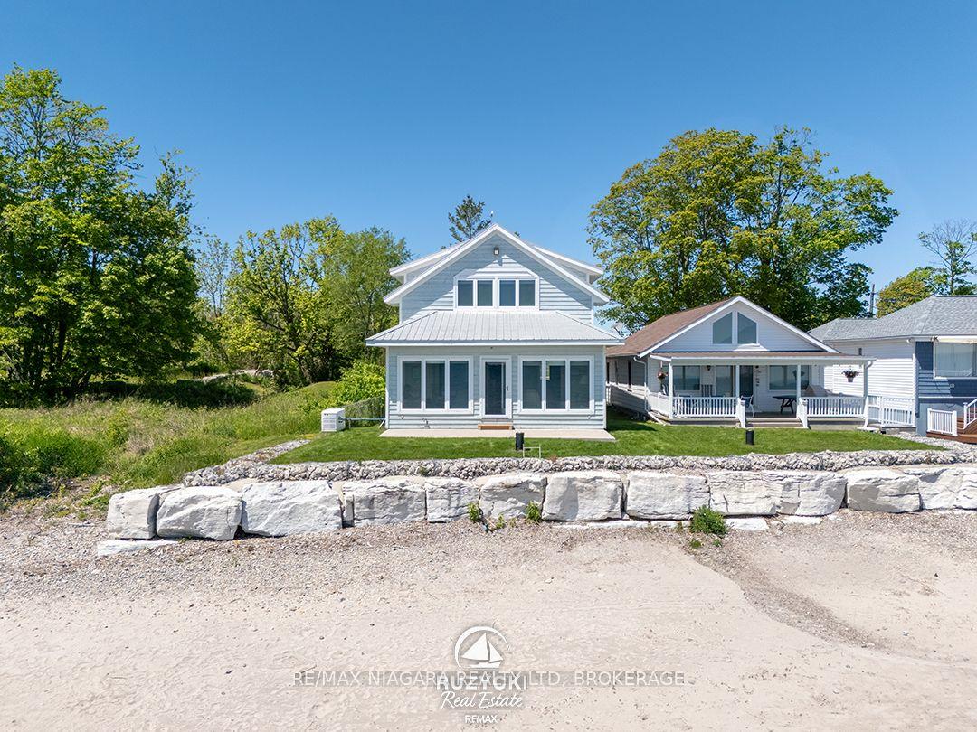 12895 Old Lakeshore Road W — photo 1