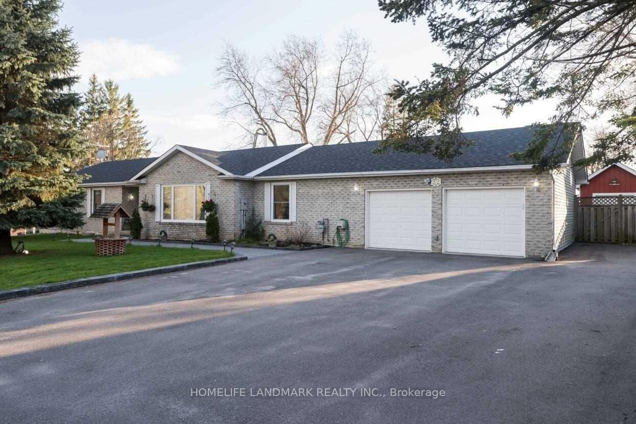 32 Elmvale Boulevard — photo 1