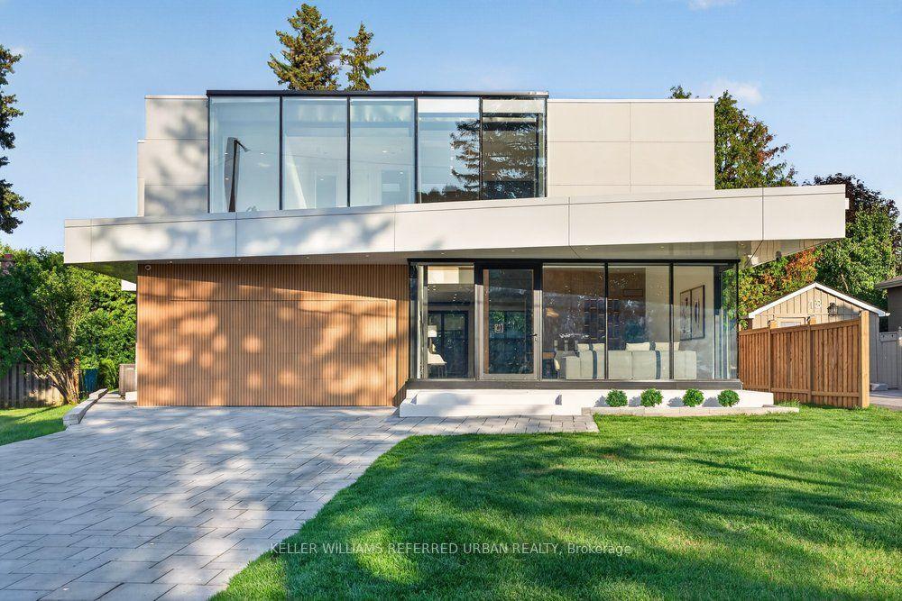 11 Knowles Crescent, Aurora — Detached for sale, photo 1