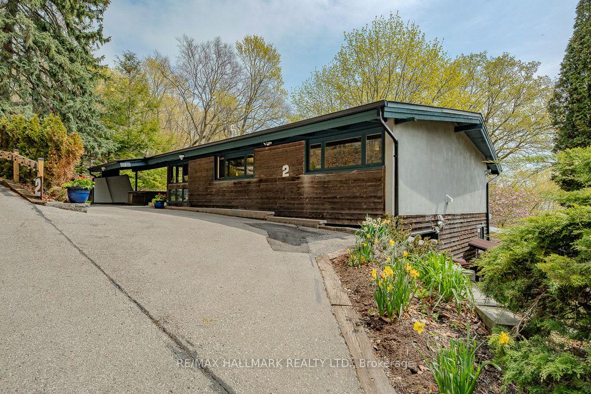 2 Ledge Road — photo 1