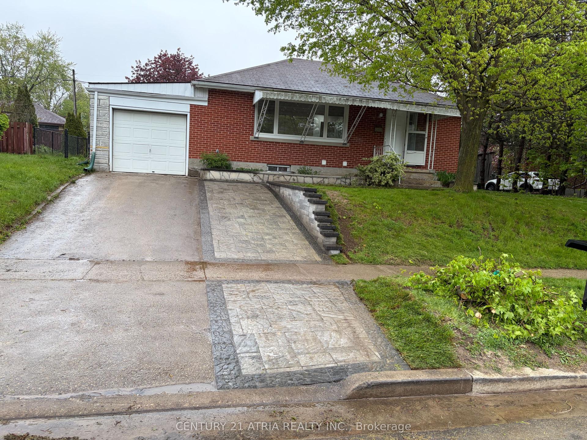 13 Ridgewood Avenue Lower #Lower — photo 1
