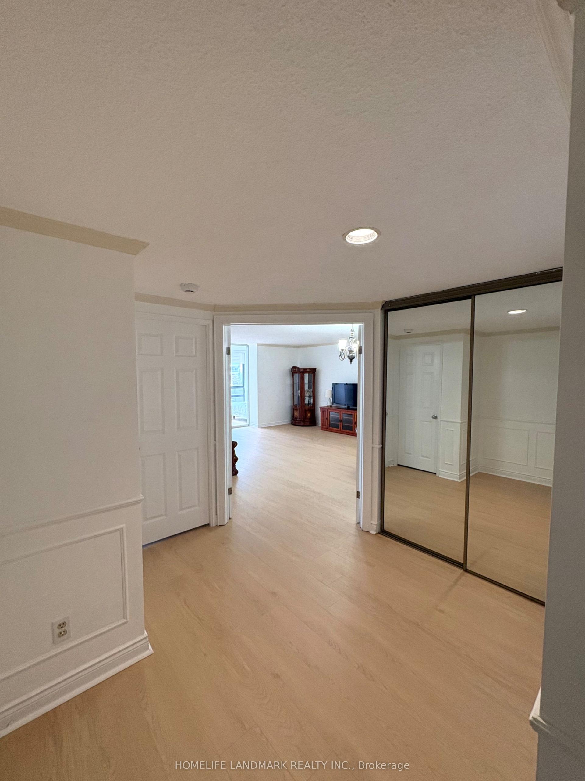 77 Carlton Street 704 #704 — photo 1