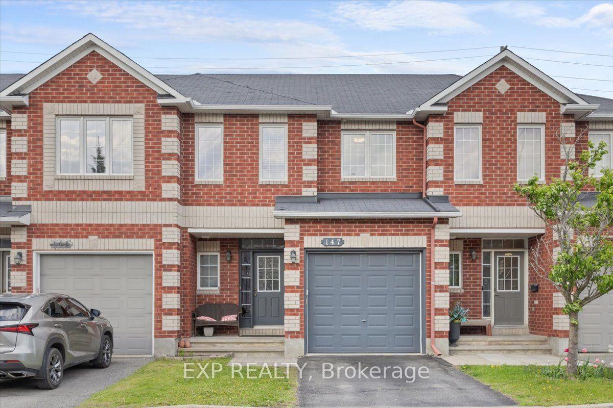 147 Destiny Private, Orleans - Cumberland and Area — Townhouse for sale, photo 1