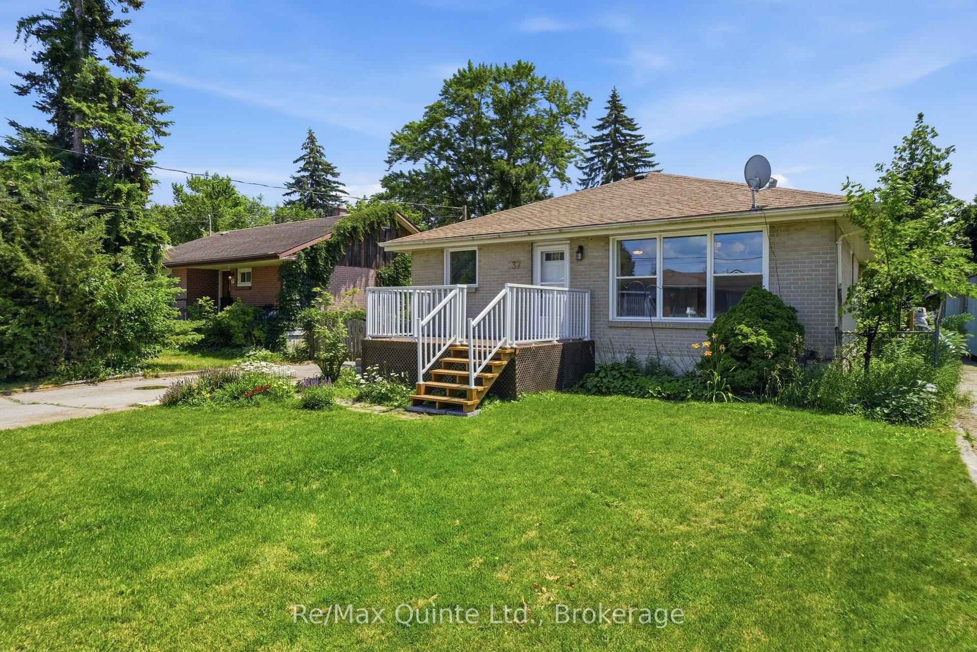 37 Northwood Crescent, Belleville — Detached for sale, photo 1