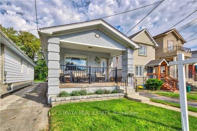 220 Holborne Avenue Lower #Lower — photo 1