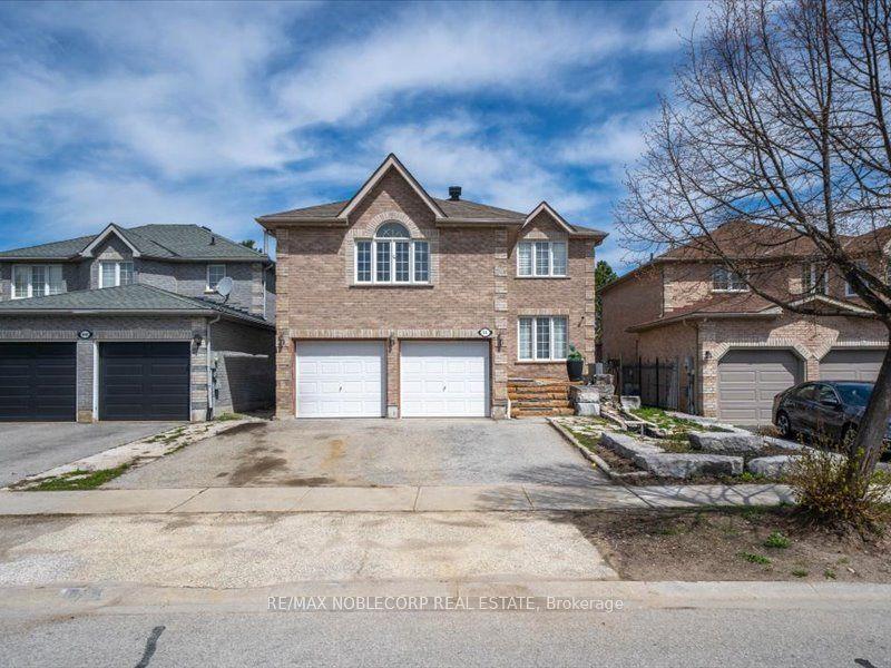66 Stoneybrook Crescent — photo 1