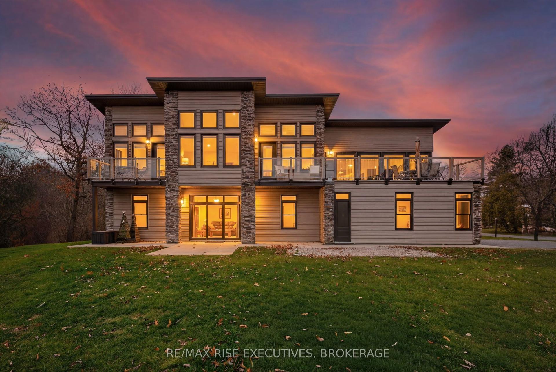 4646 Stair Step Lane — photo 1