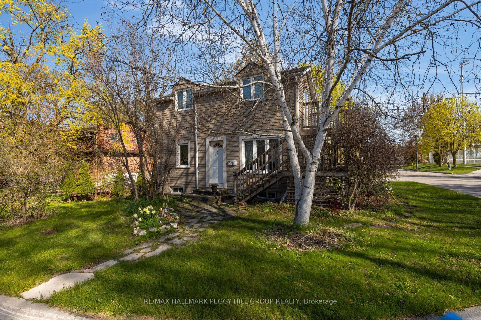 621 Lydia Street — photo 1