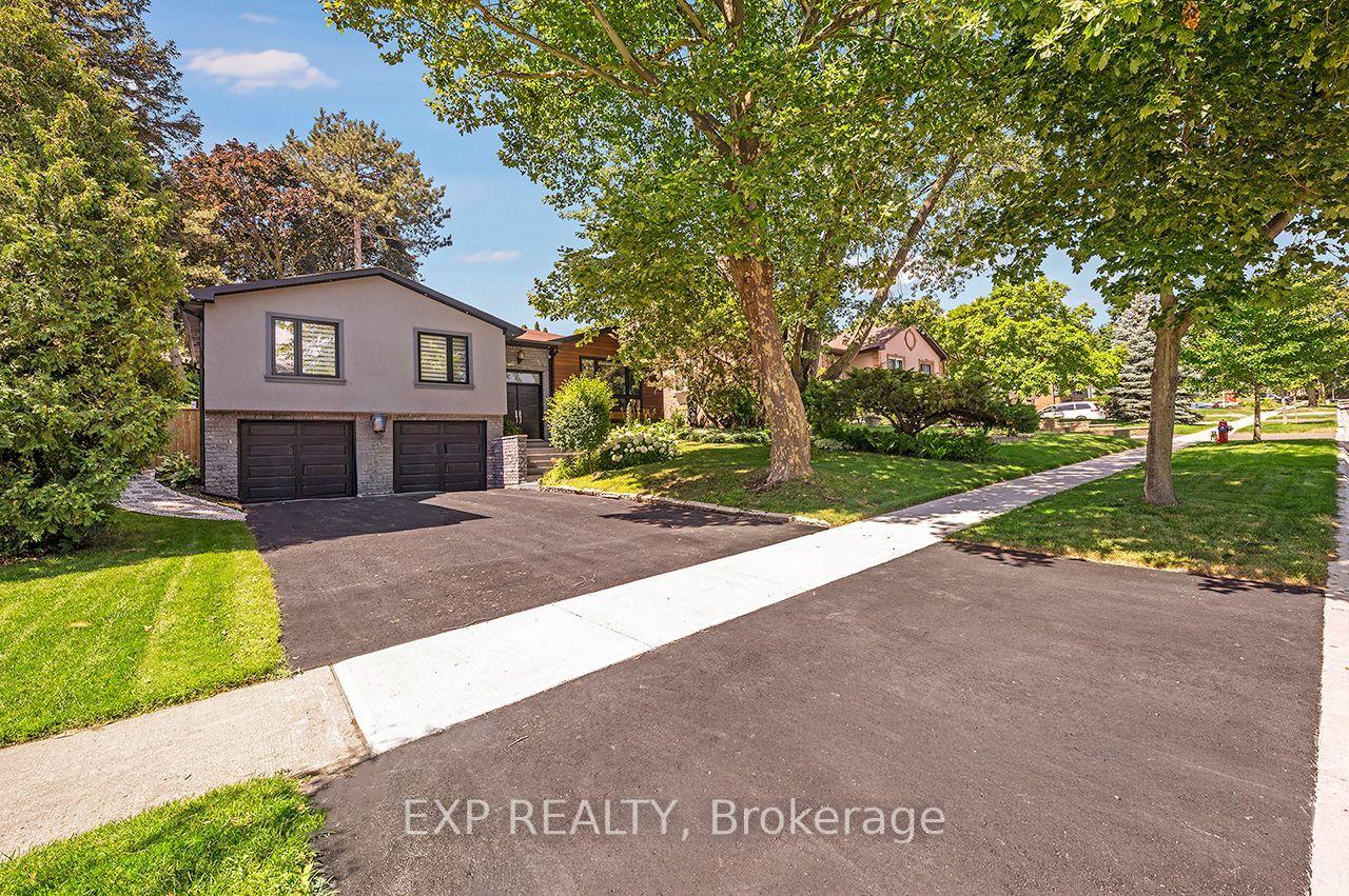 1410 Petrie Way, Mississauga — Detached for lease, photo 1