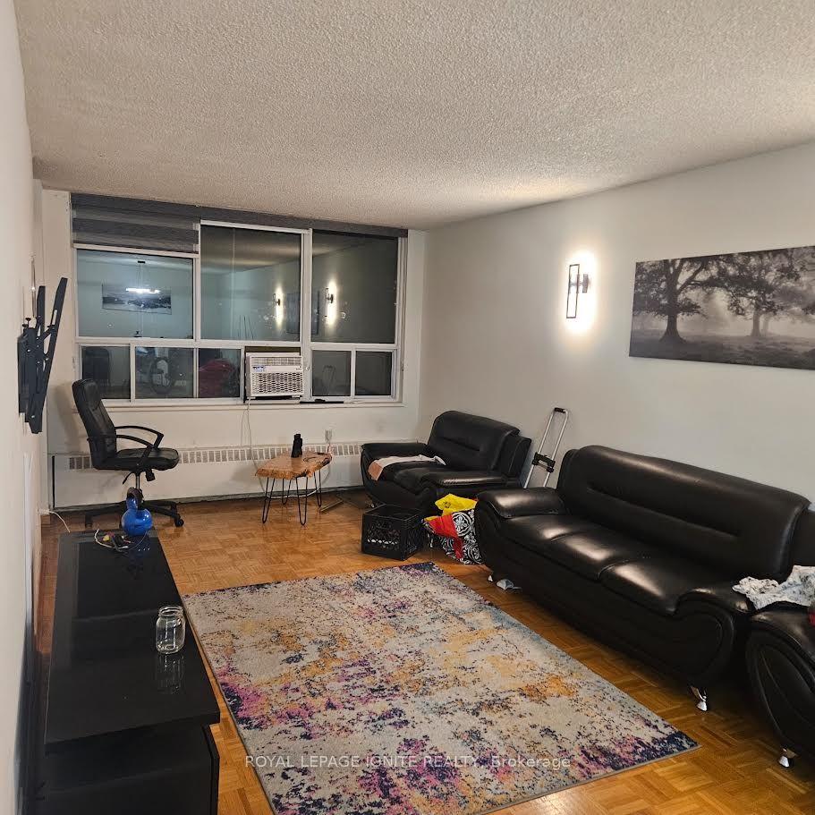 390 Dixon Road 409 #409, Toronto — Condo for lease, photo 1