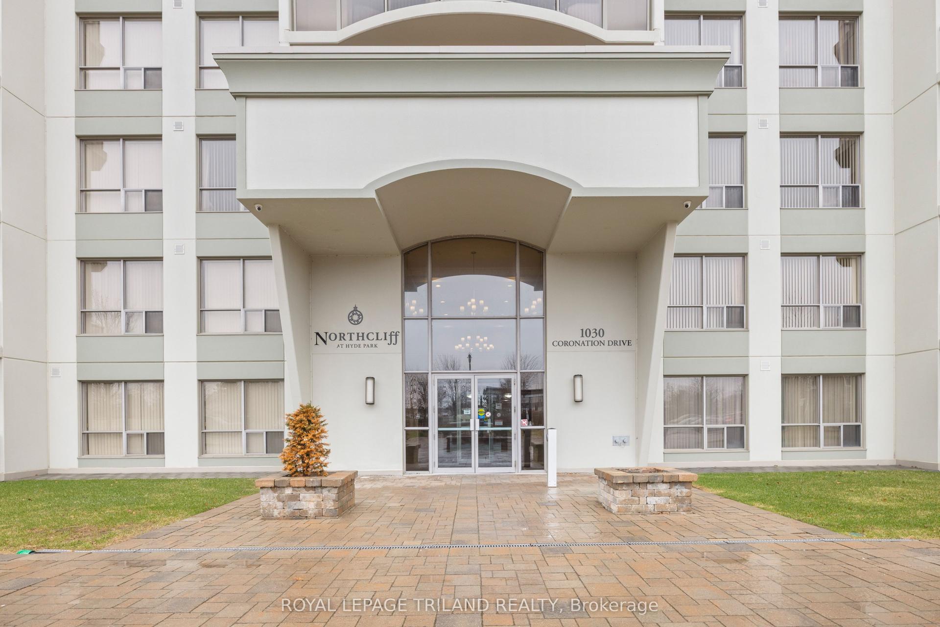 1030 Coronation Drive 406 #406 — photo 1