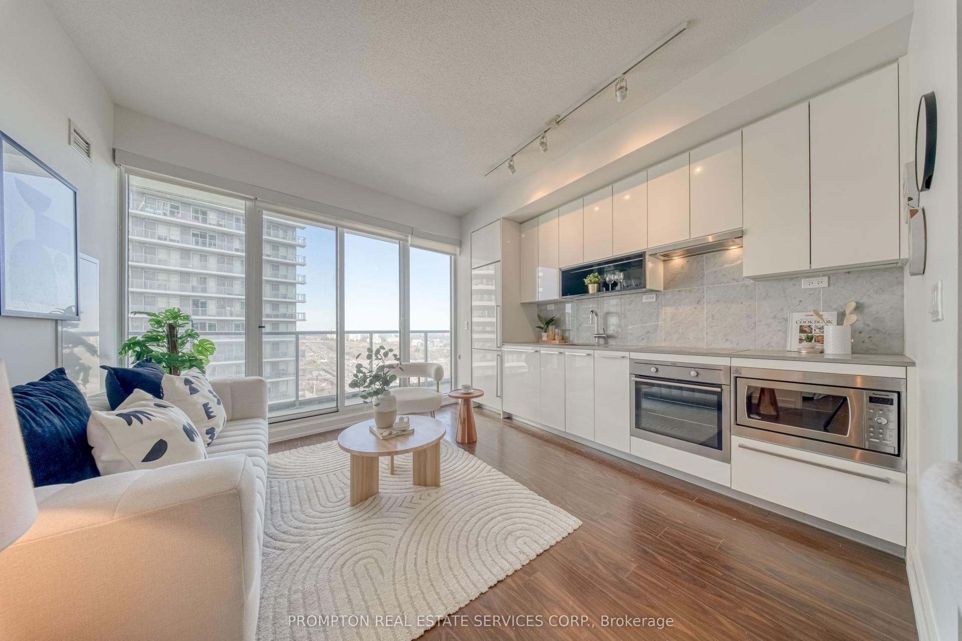 115 McMahon Drive 2507 #2507 — photo 1