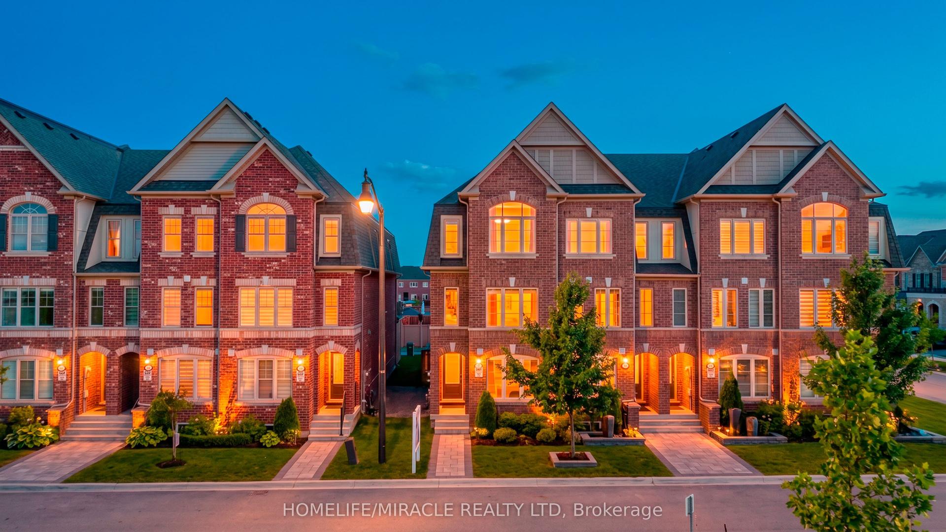 11 Finegan Circle, Brampton — Townhouse for sale, photo 1