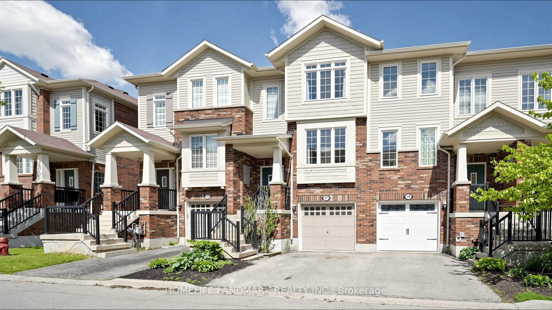17 Hepworth Crescent — photo 1
