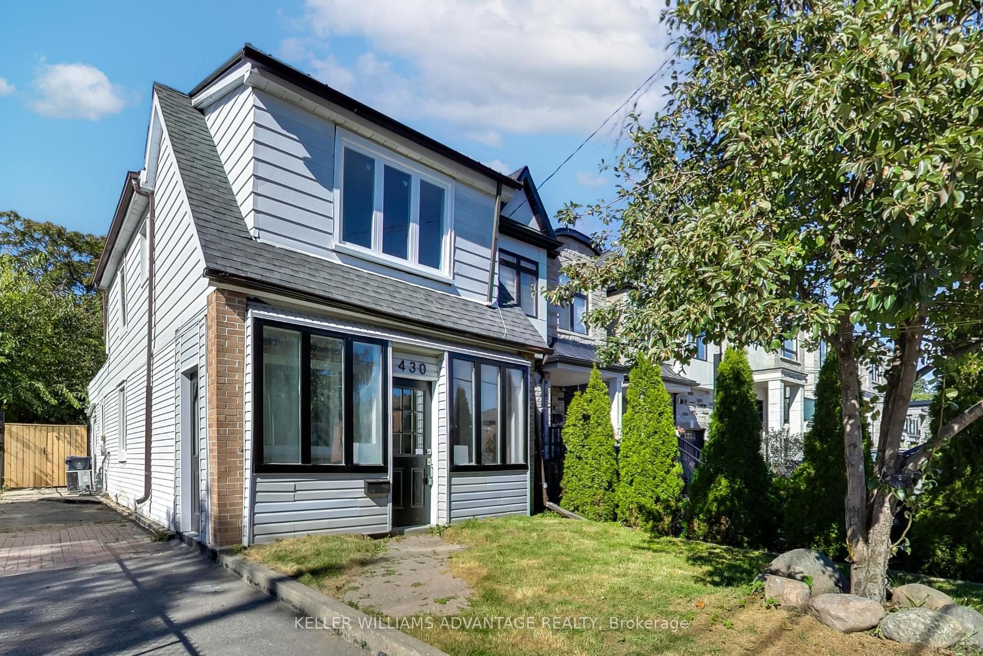 430 Pharmacy Avenue, Toronto — Detached for sale, photo 1