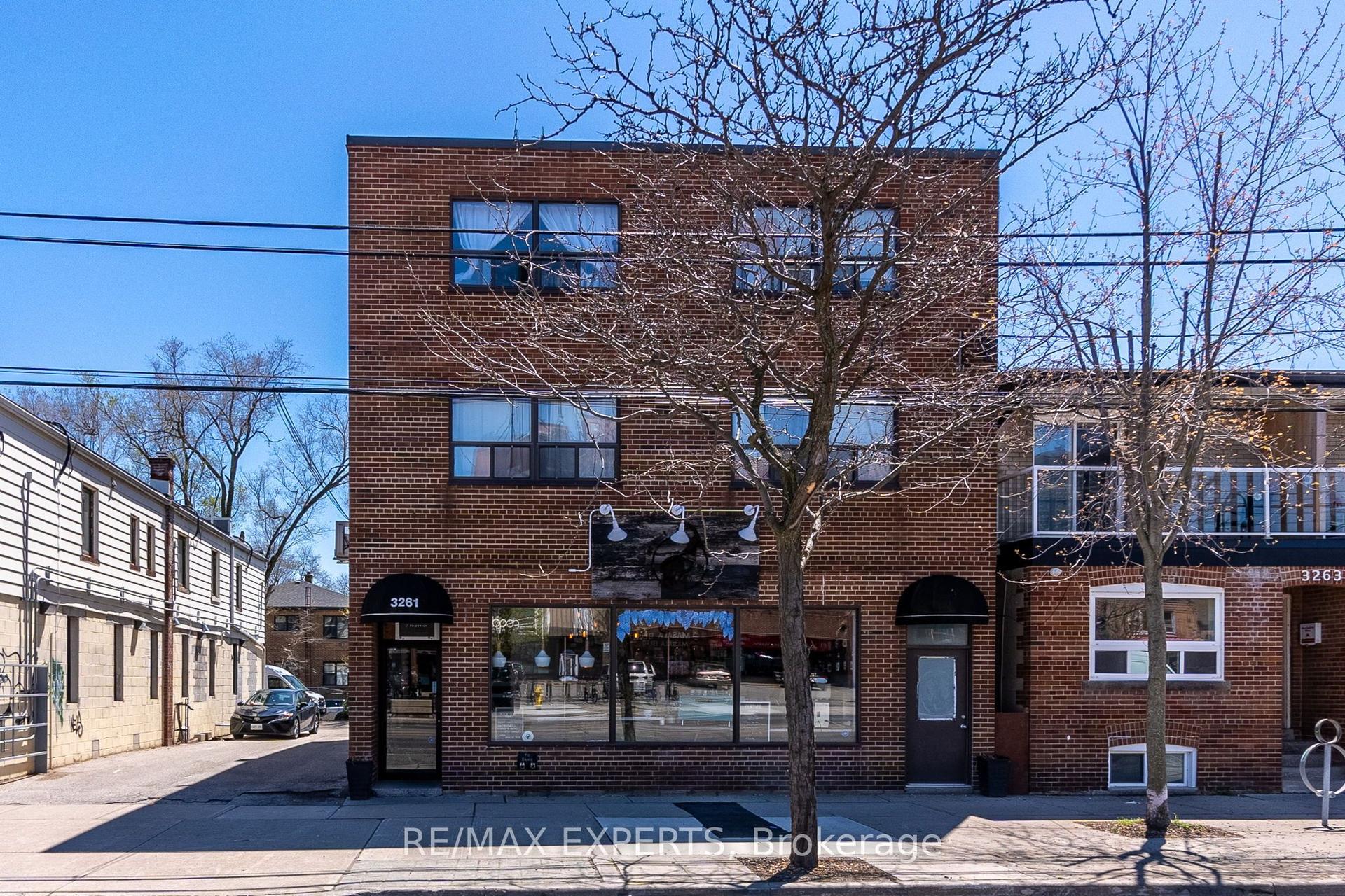 3261A Lakeshore Boulevard W 101 #101, Toronto — Multiplex for lease, photo 1