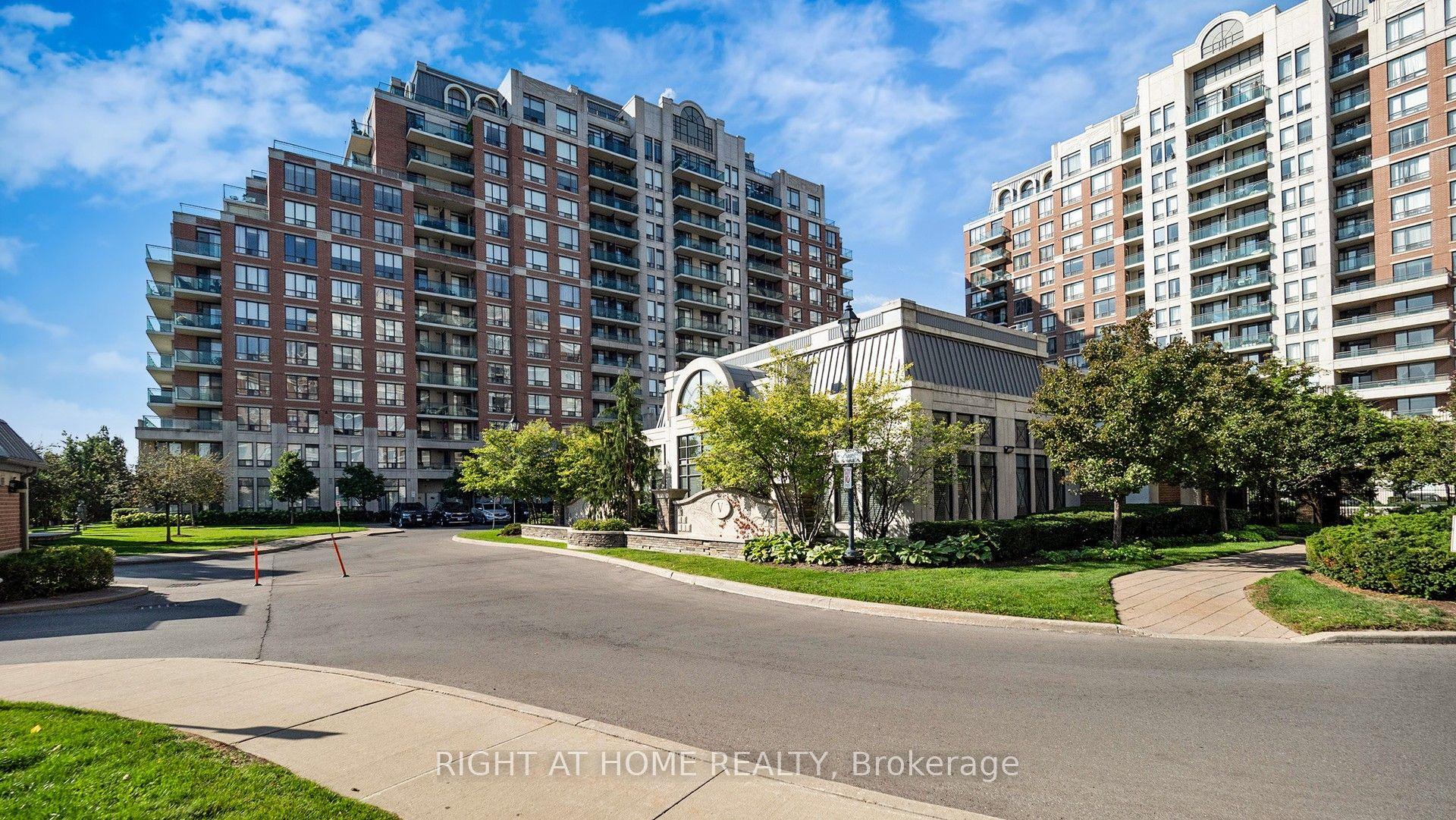 310 Red Maple Road 206 #206 — photo 1