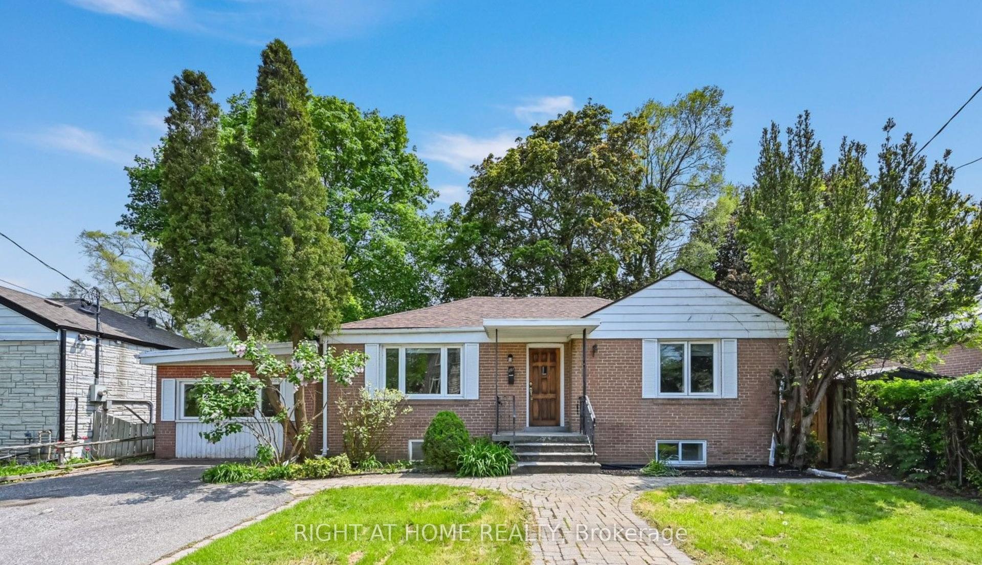 55 Verwood Avenue MAIN #MAIN — photo 1