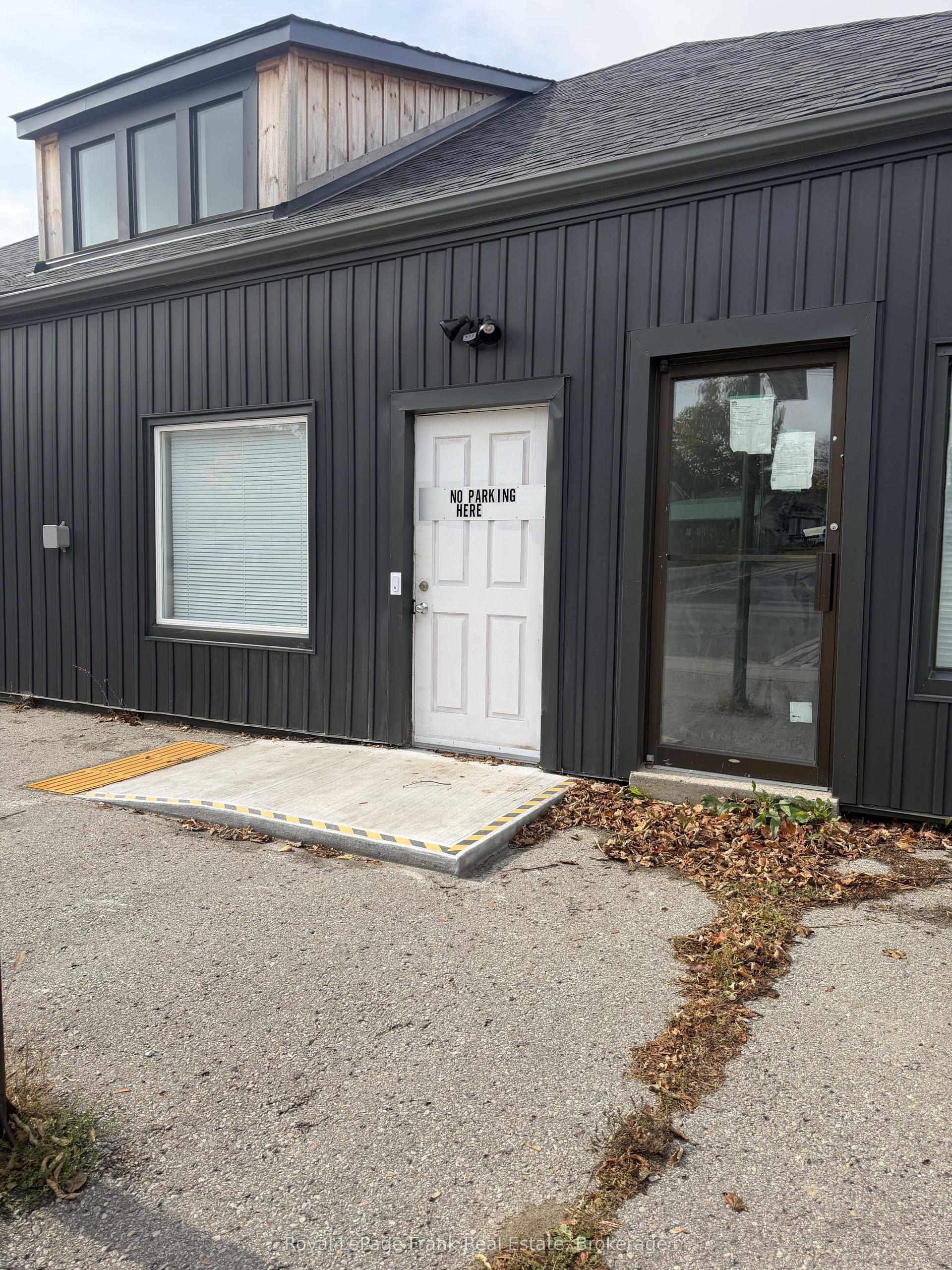 54 Main Street 4 #4, Uxbridge — Multiplex for lease, photo 1