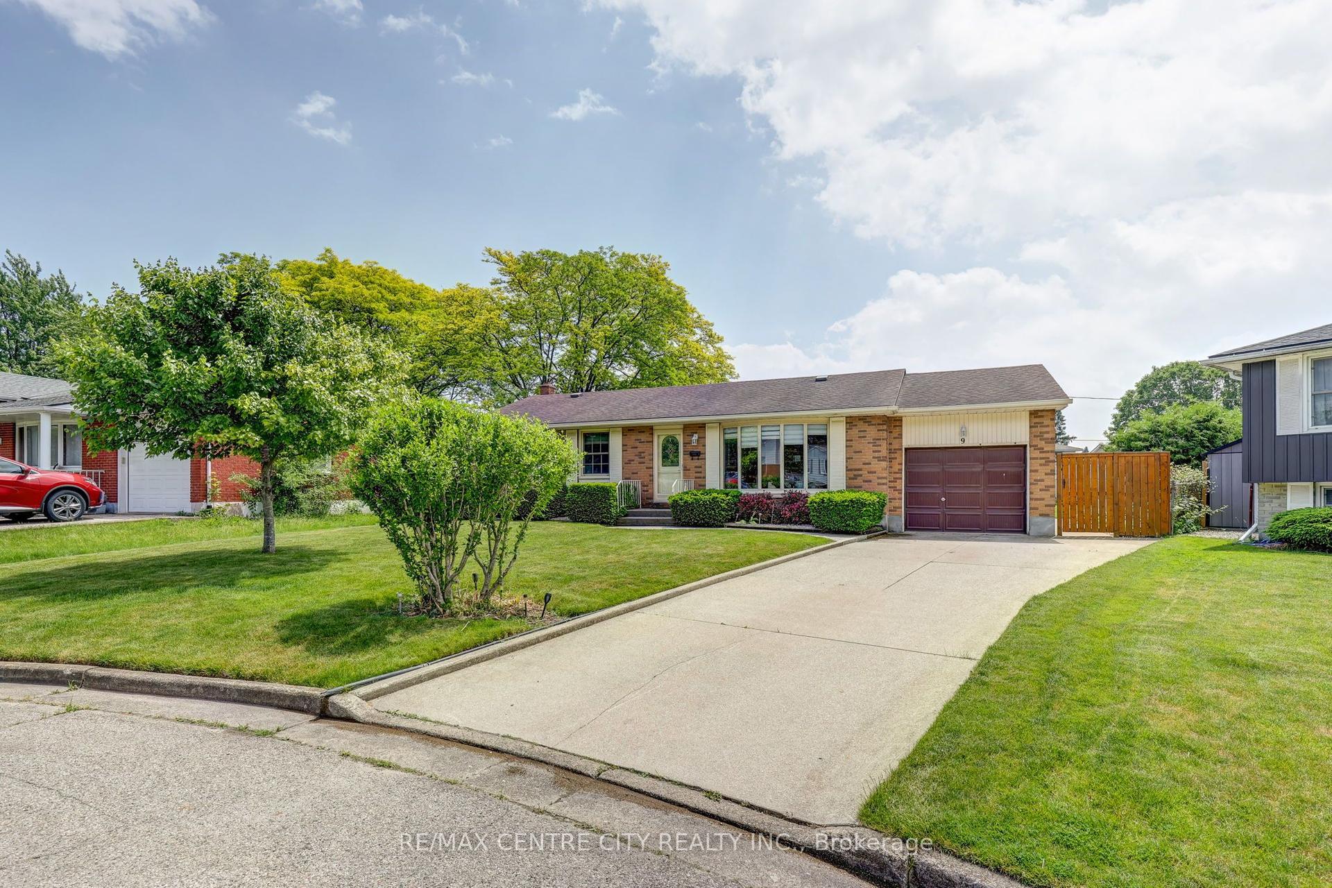 9 Northwood Place — photo 1