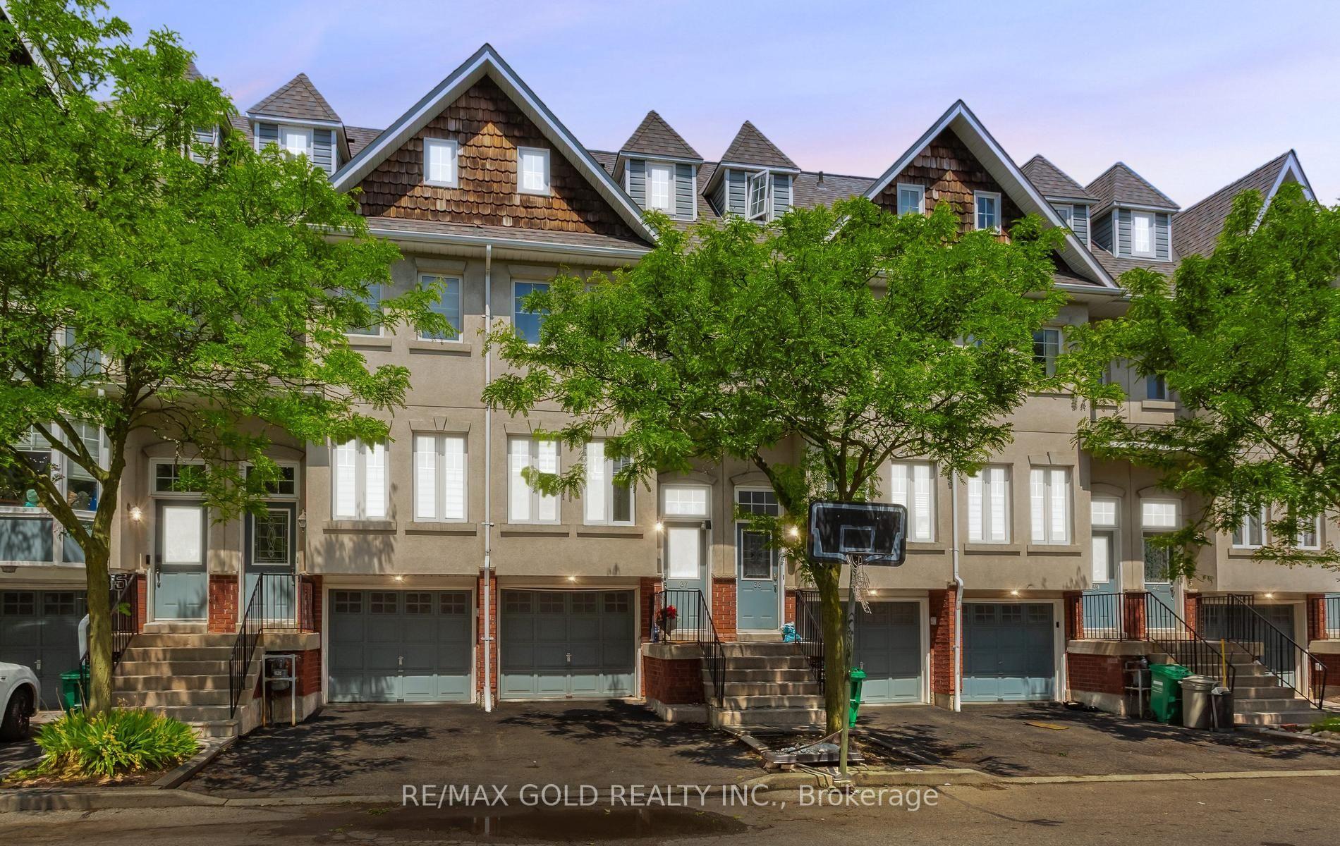 800 Dundas Street W 37 #37 — photo 1