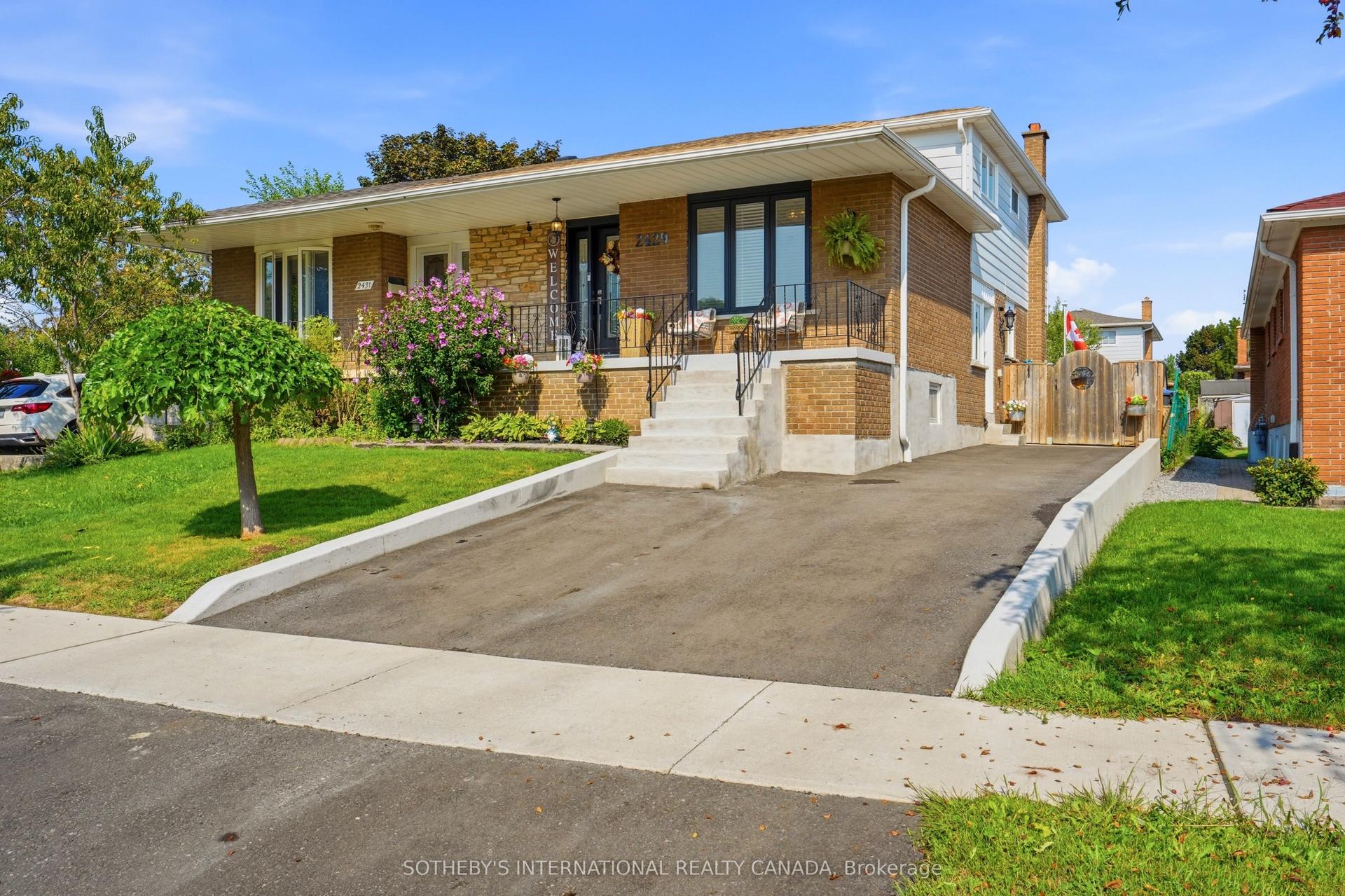 2429 Whaley Whaley Drive, Mississauga — Semi-Detached for sale, photo 1
