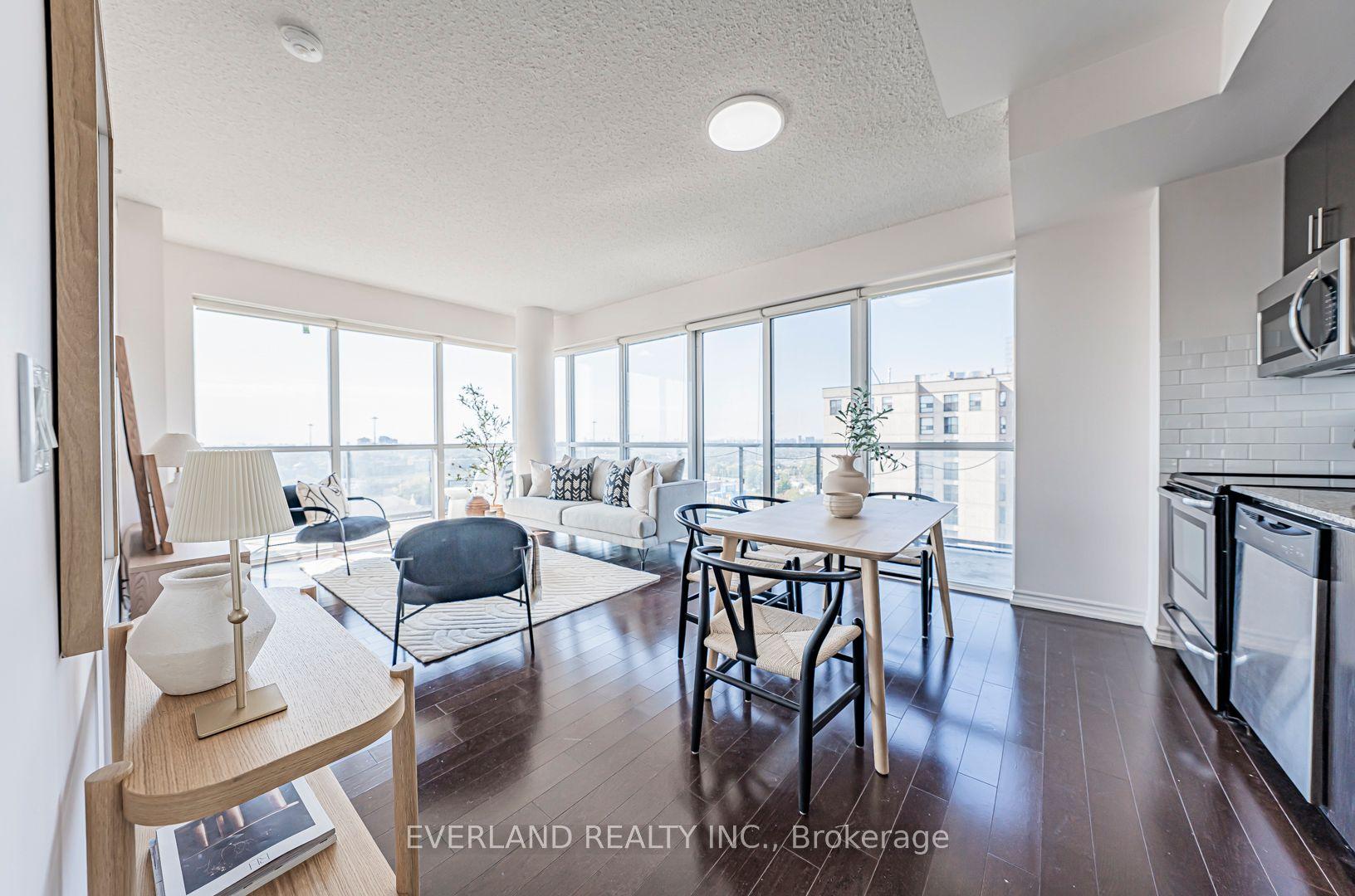 15 James Finlay Way 834 #834 — photo 1