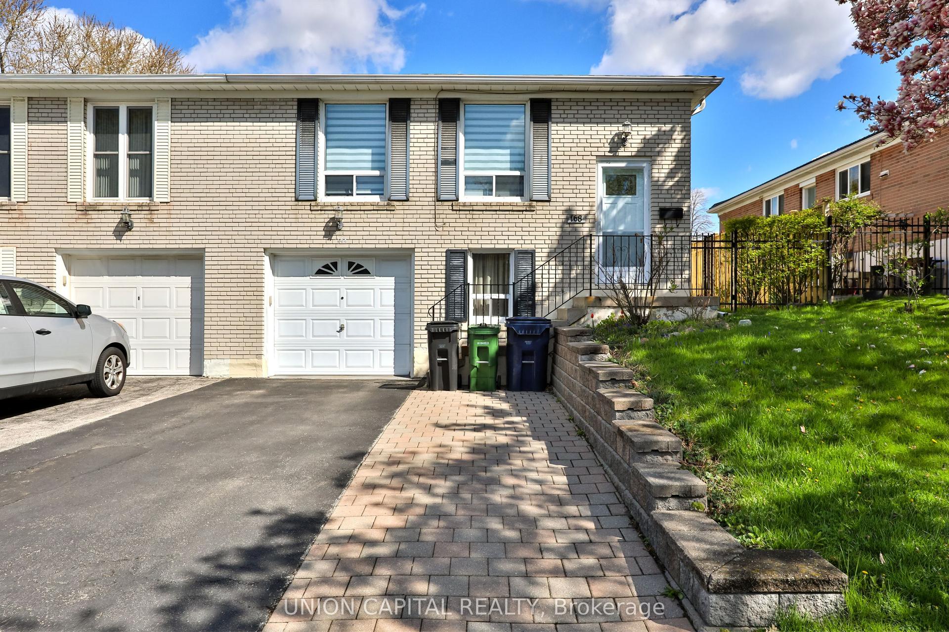 168 Old Sheppard Avenue Main #Main — photo 1