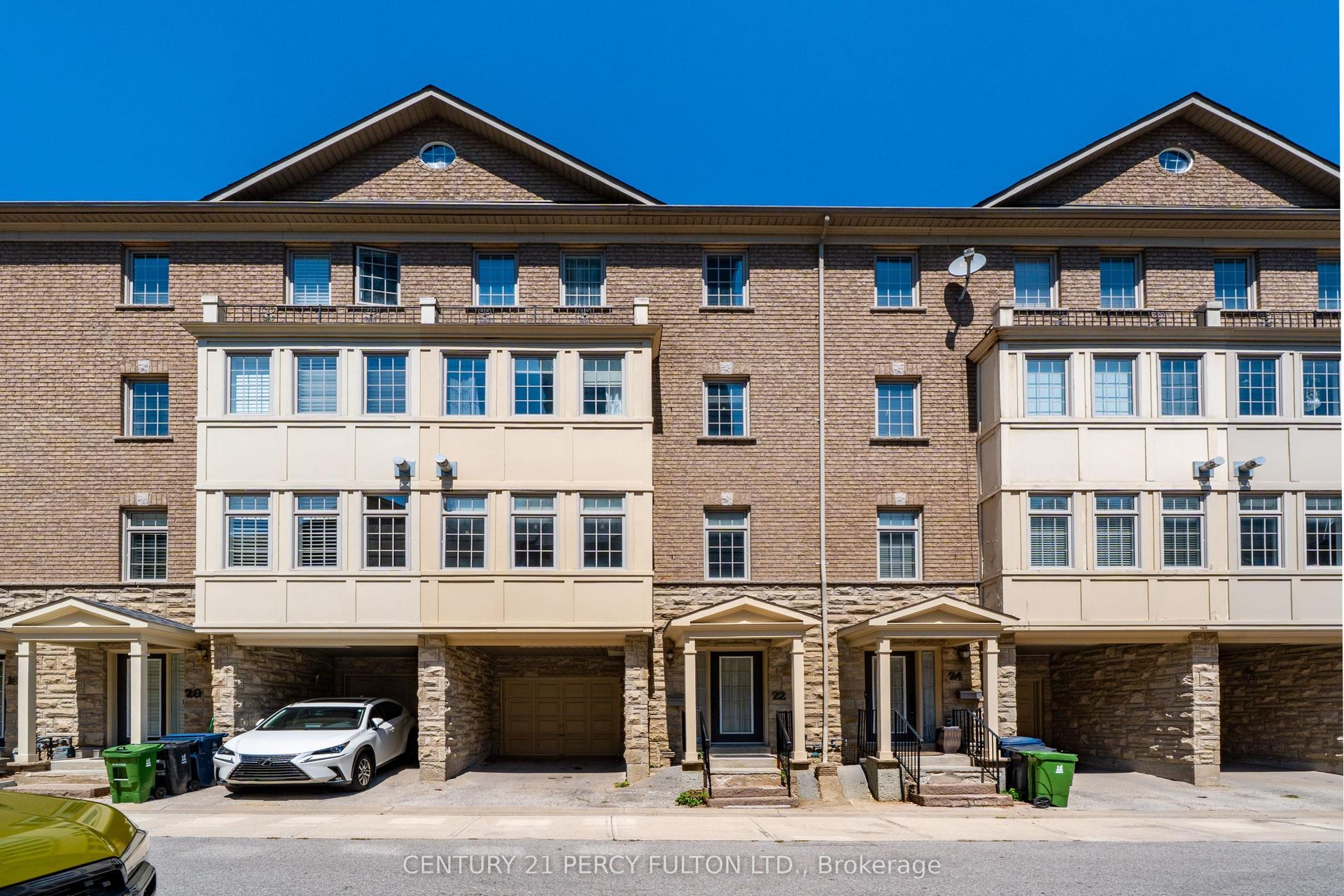 22 William Poole Way 15 #15, Toronto — Condo Town for sale, photo 1
