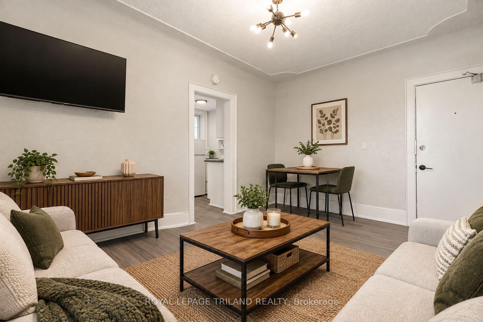 425 Mckenzie Avenue 8 #8, London South — Multiplex for lease, photo 1