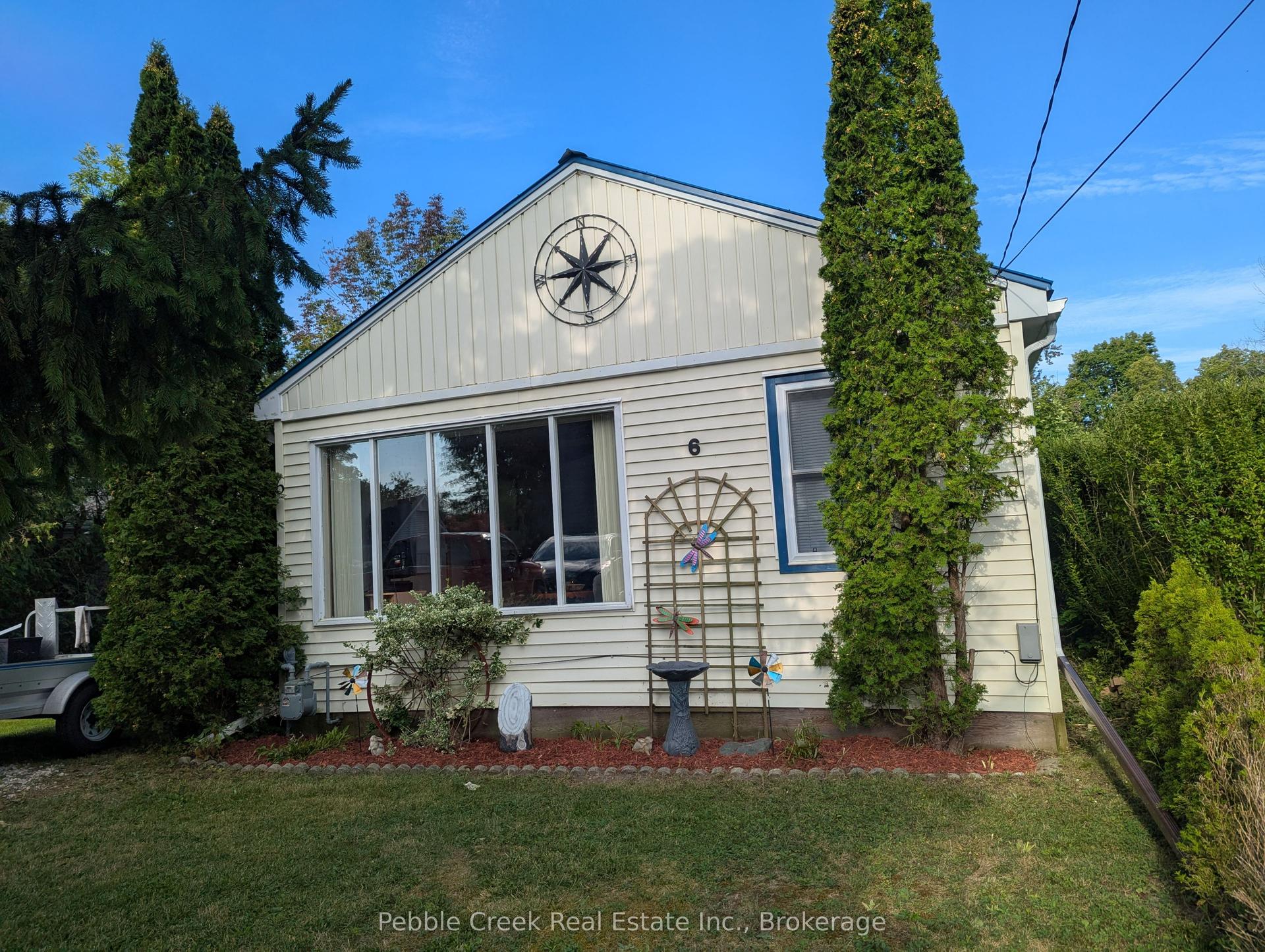 6 Park Road, Central Huron — Detached for sale, photo 1