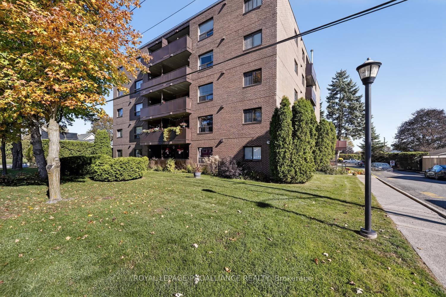 95 Windsor Drive 303 #303, Brockville — Condo for lease, photo 1
