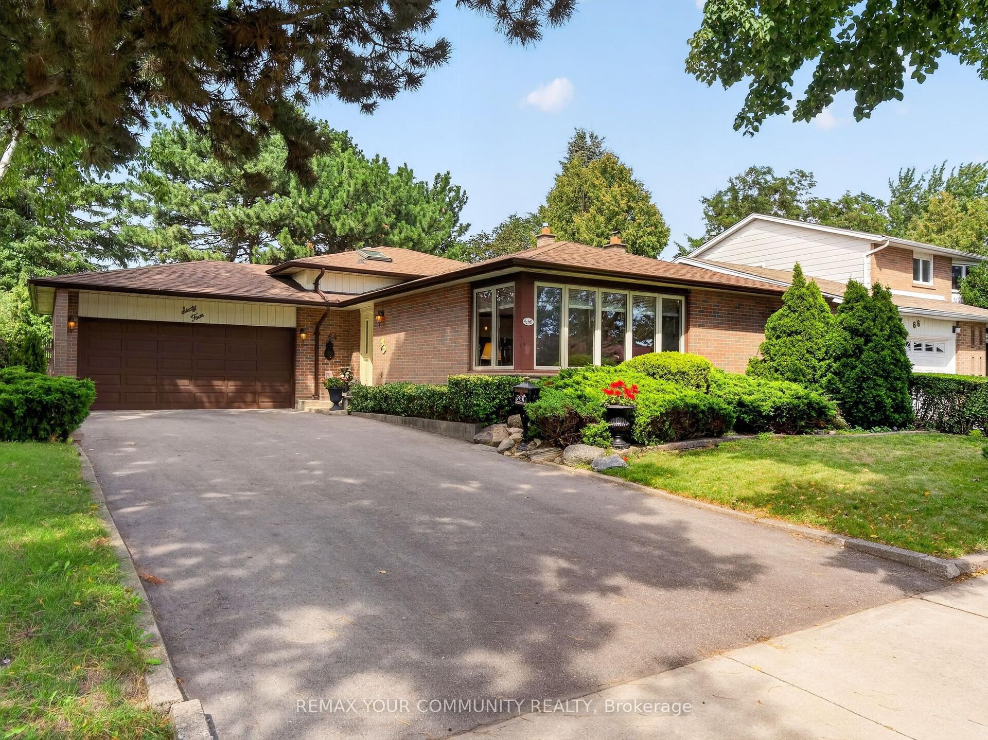 64 Kentish Crescent, Toronto — Detached for sale, photo 1