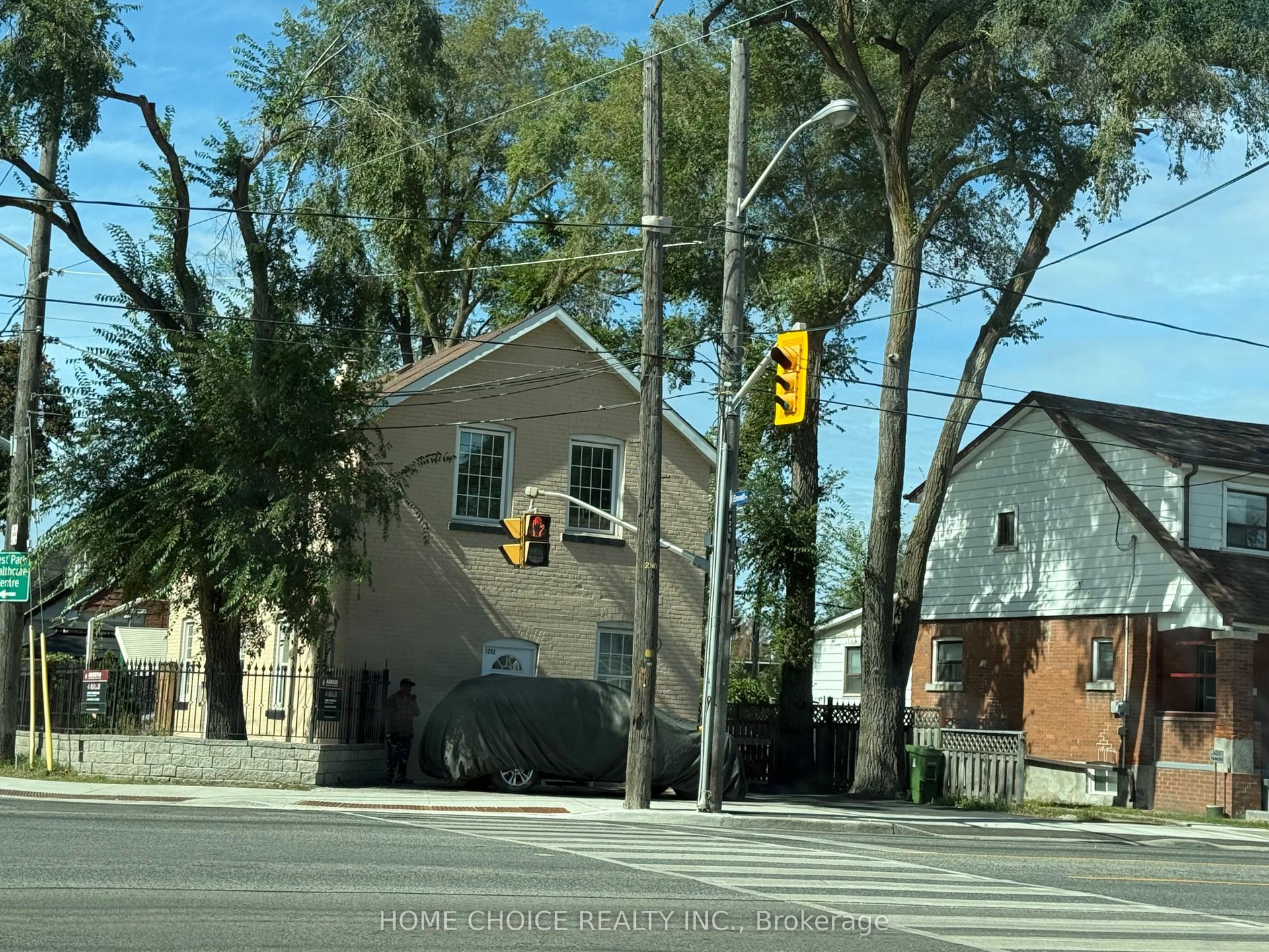 1232 Jane Street, Toronto — Multiplex for sale, photo 1