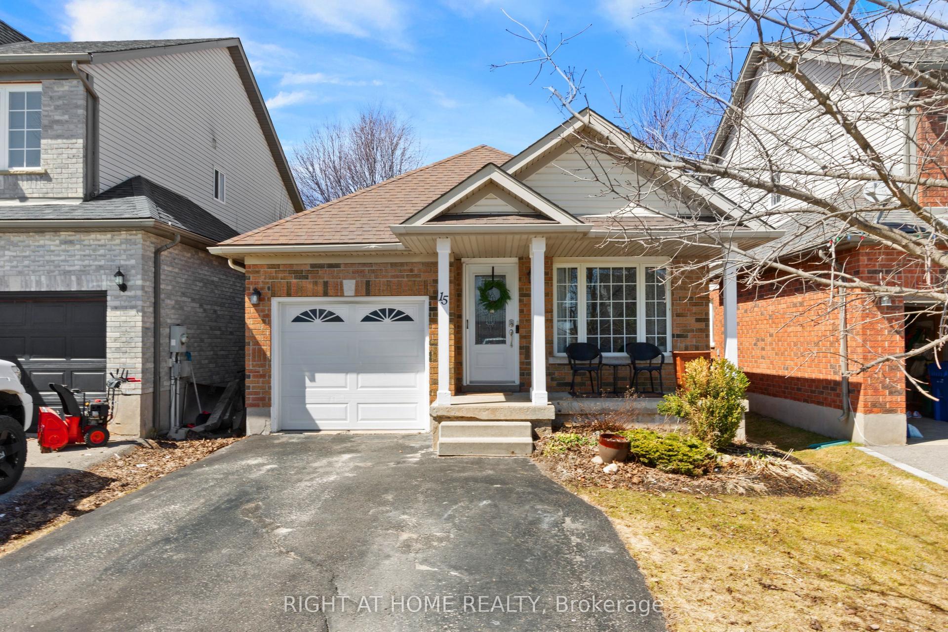 15 Settlers Road — photo 1
