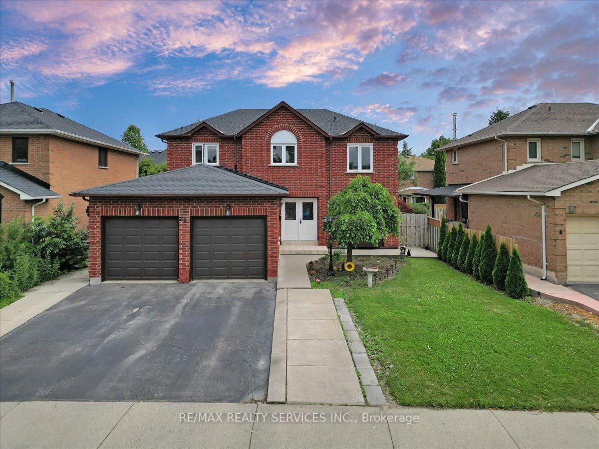 29 Brydon Crescent, Brampton — Detached for sale, photo 1