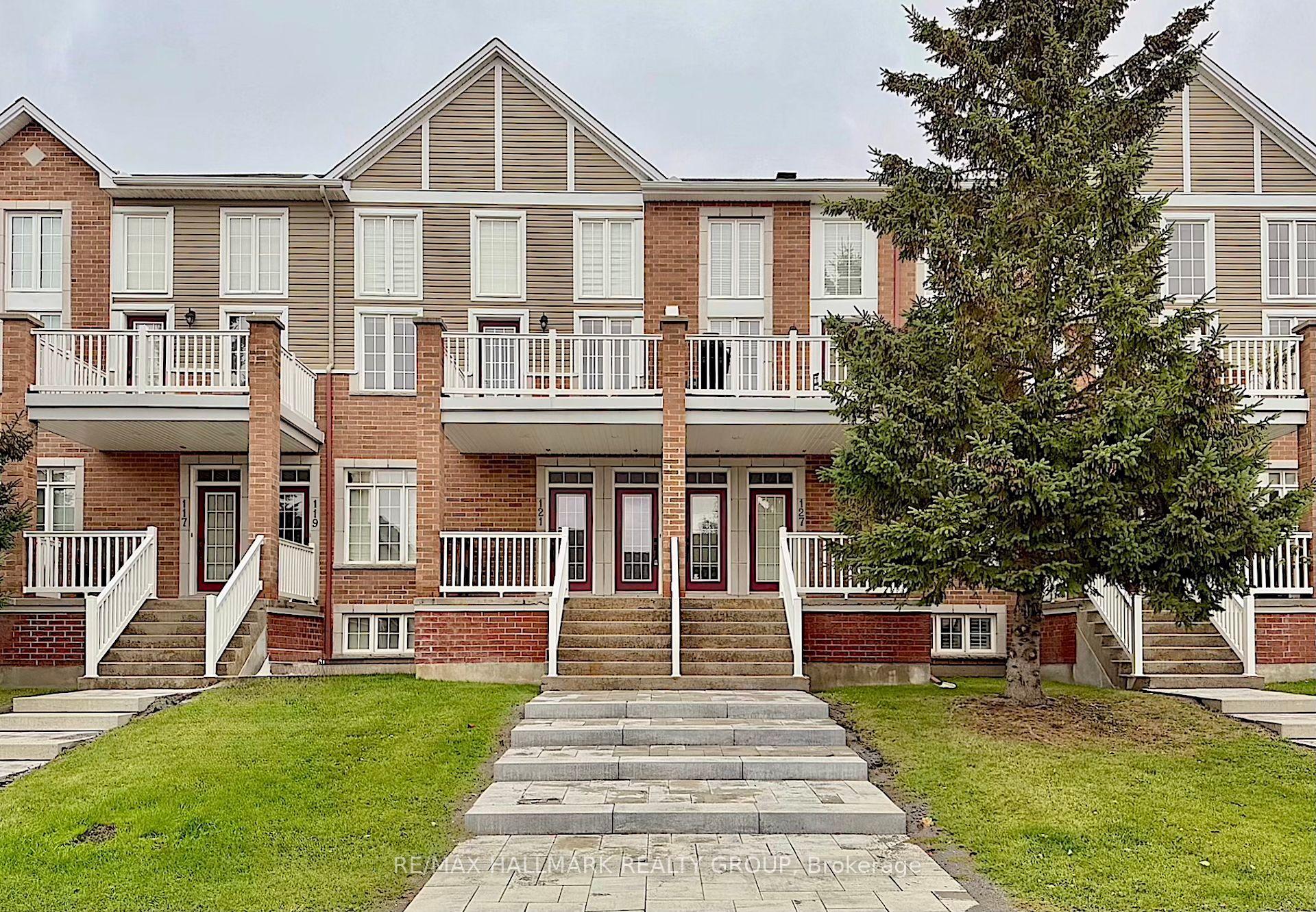 127 EYE BRIGHT Crescent, Blossom Park - Airport and Area — Condo Town for lease, photo 1