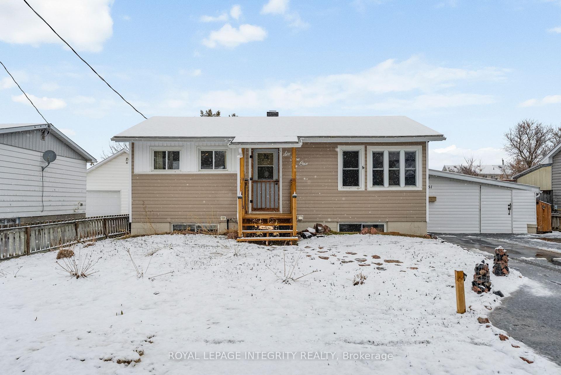 651 Lorne Street W — photo 1