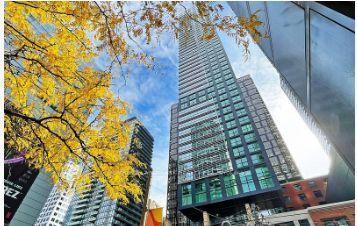 327 King Street W 703 #703, Toronto — Condo for sale, photo 1