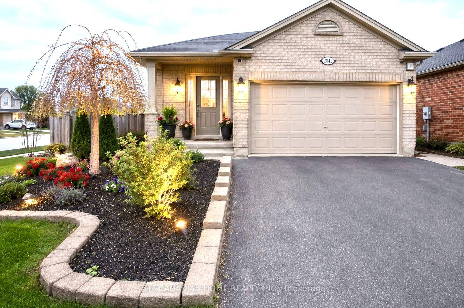 2842 MEADOWGATE Boulevard, London South — Detached for sale, photo 1