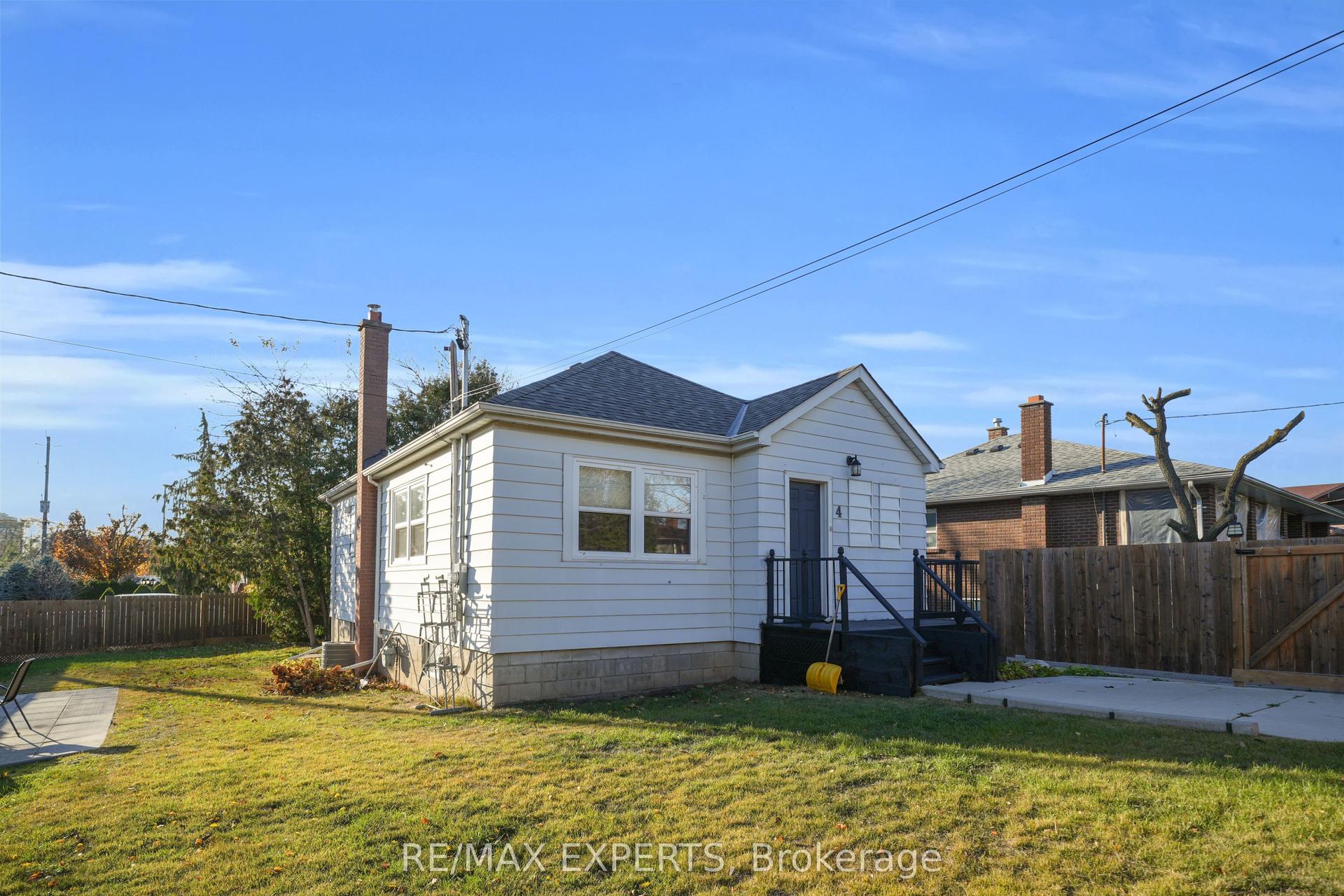 4 Larchmere Avenue — photo 1