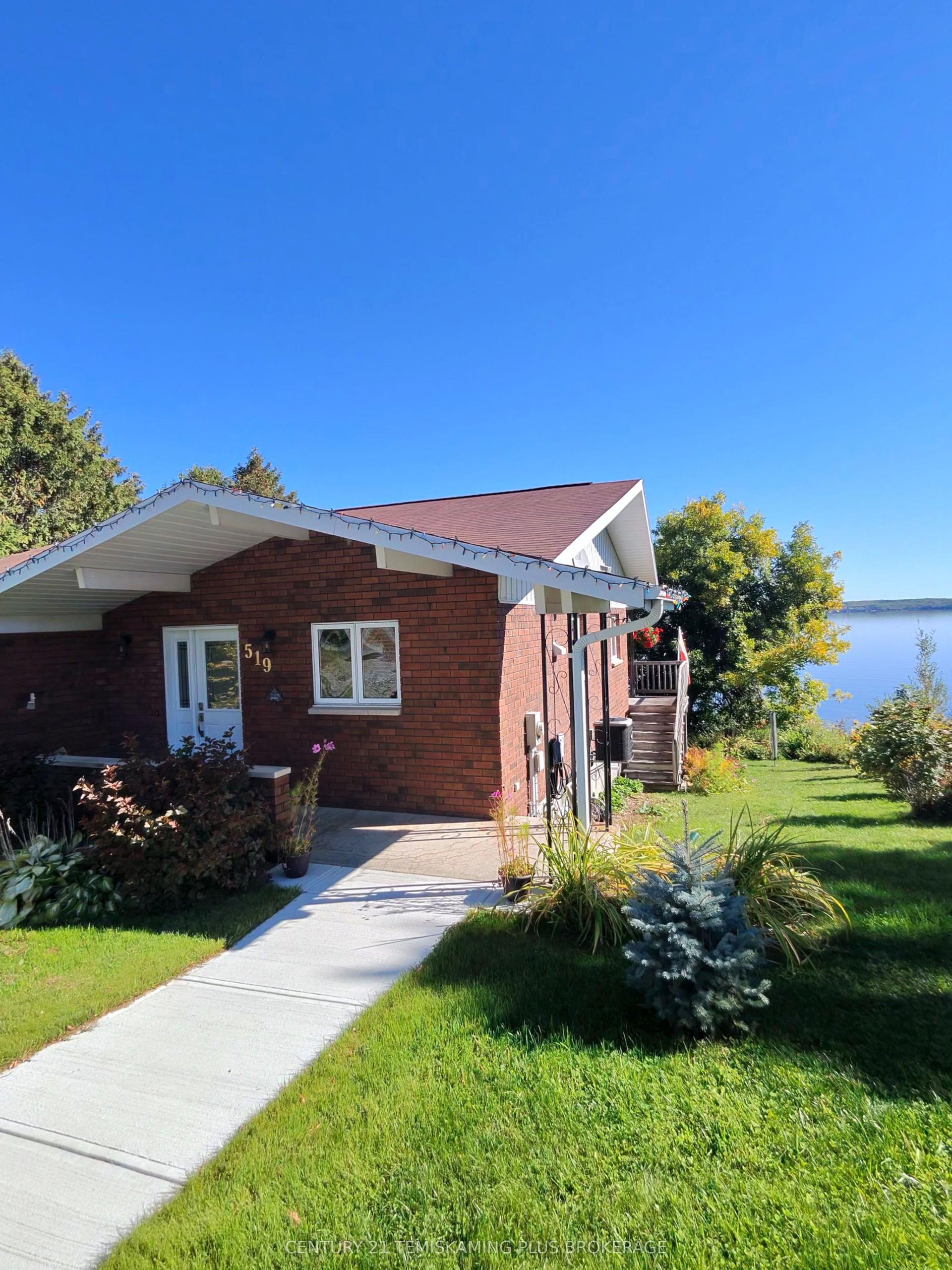 519 N Lakeshore Road N, Temiskaming Shores — Detached for sale, photo 1