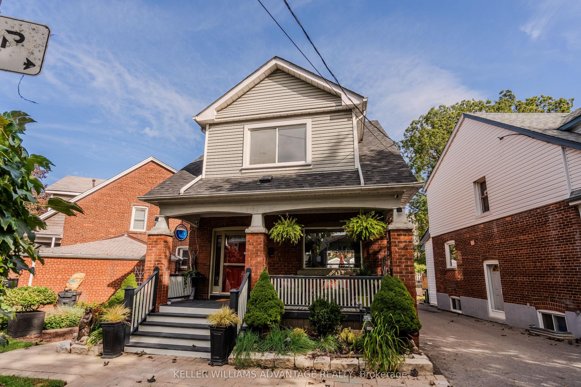 5 Hemlock Avenue, Toronto — Detached for sale, photo 1