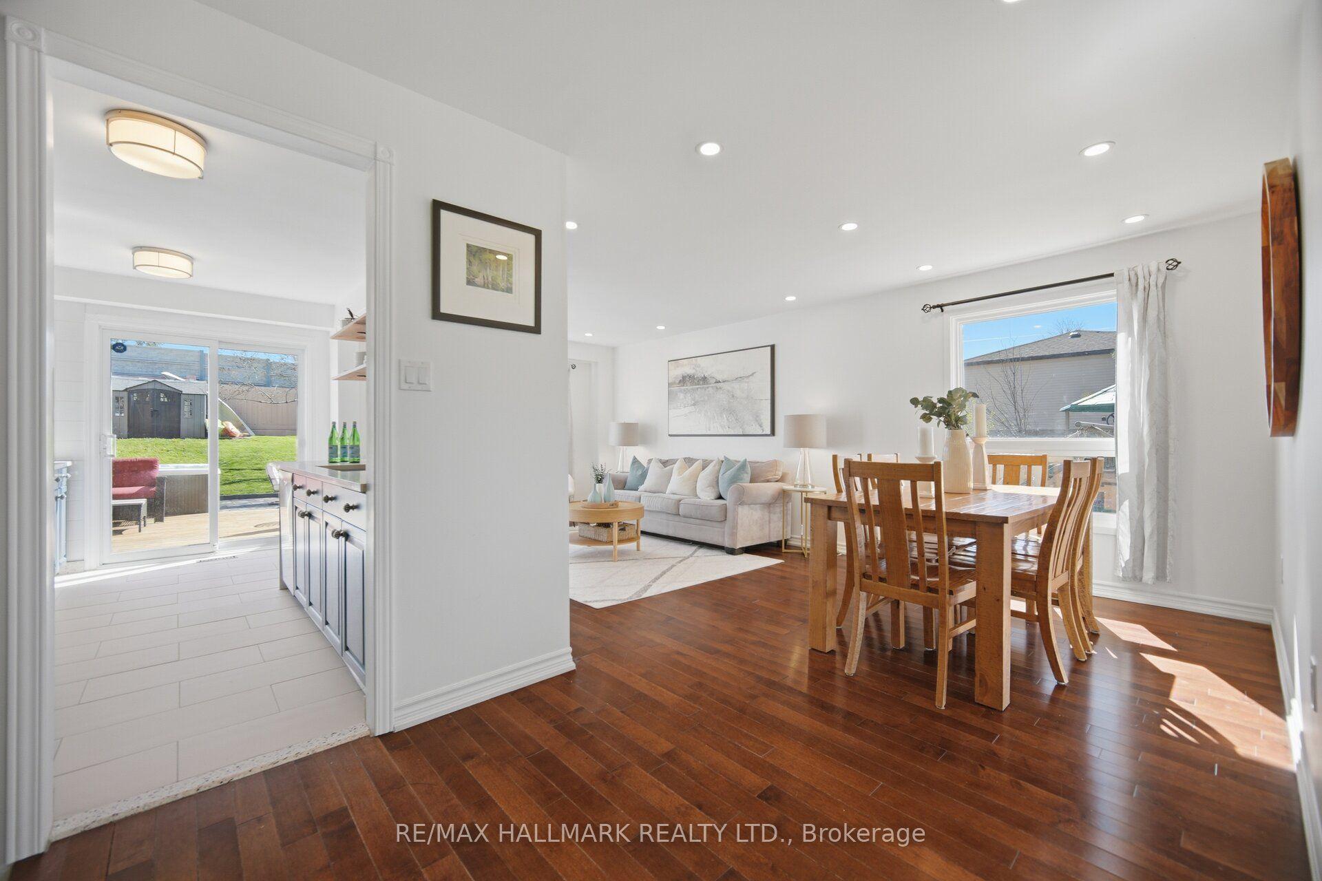 10 Northgate Boulevard — photo 1