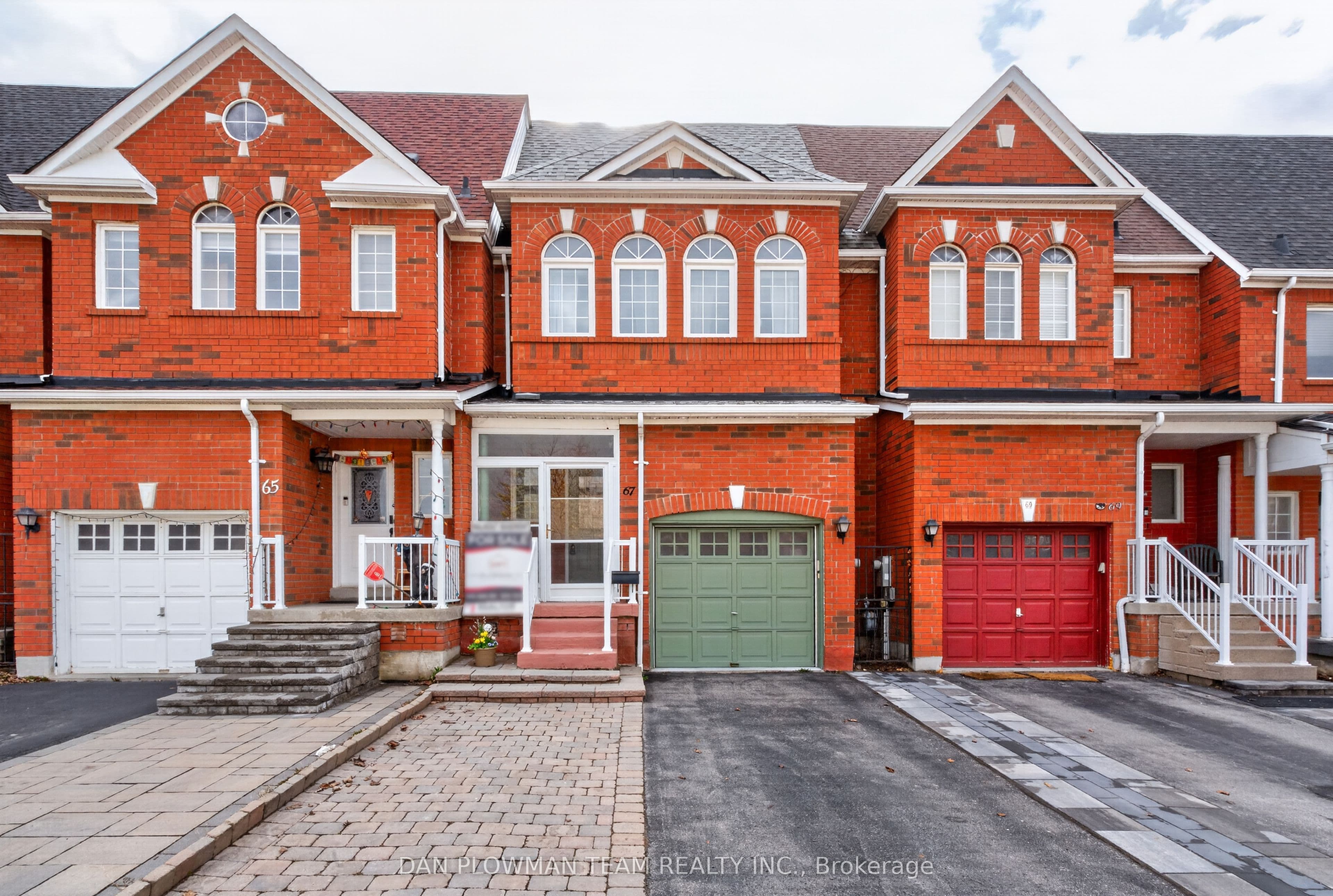 67 Dooley Crescent — photo 1