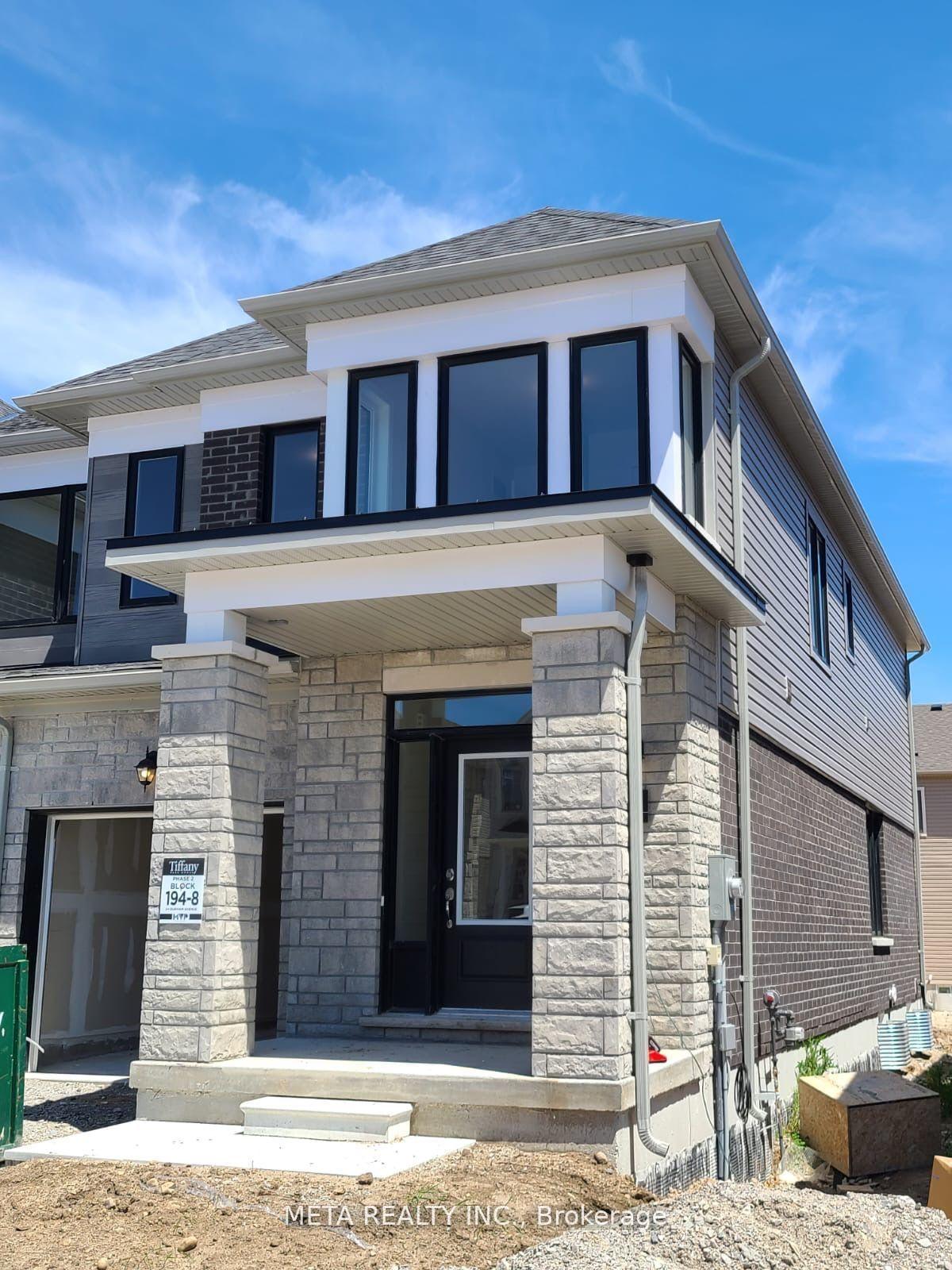 34 Durham Avenue — photo 1
