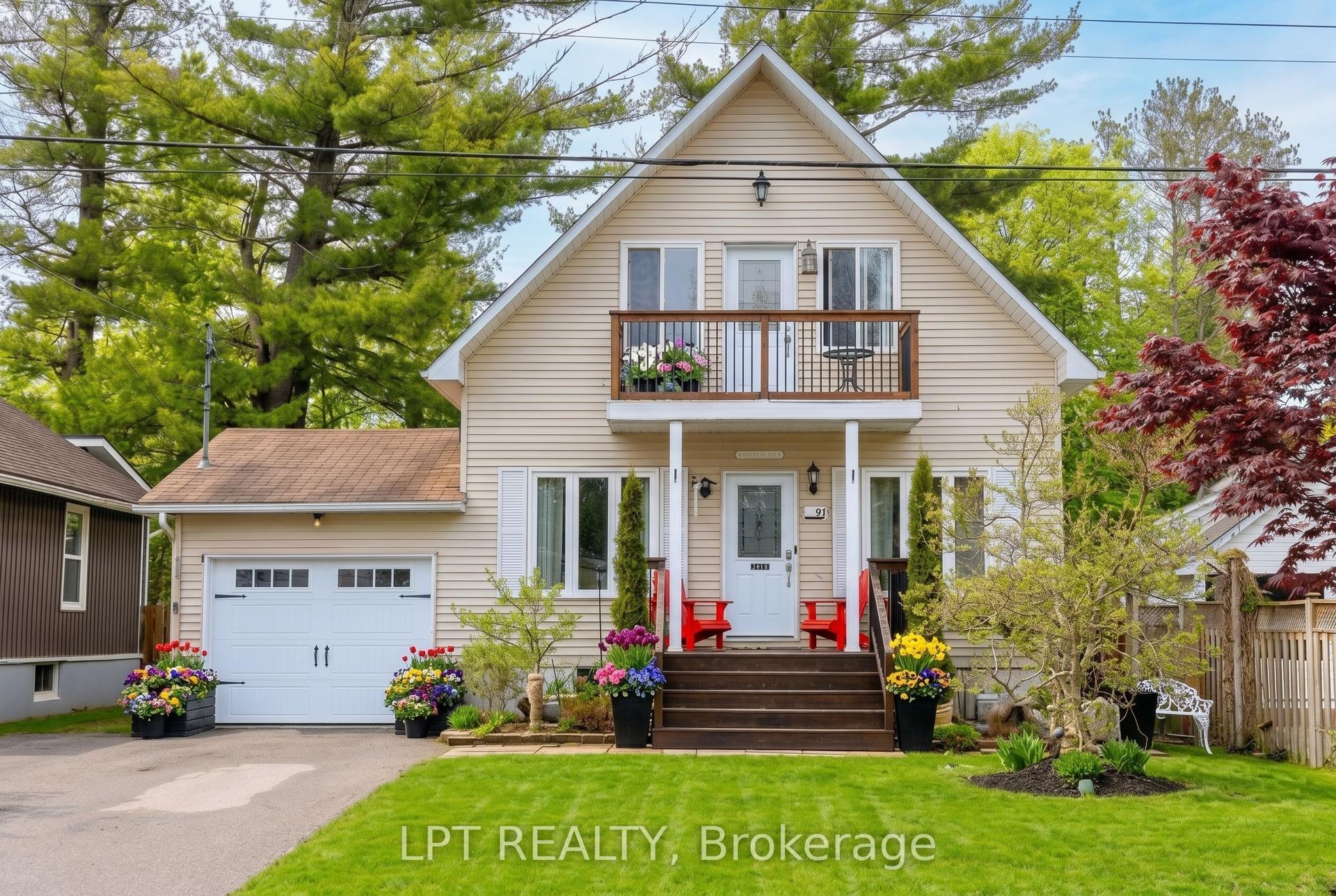 11 Hardwood Drive — photo 1